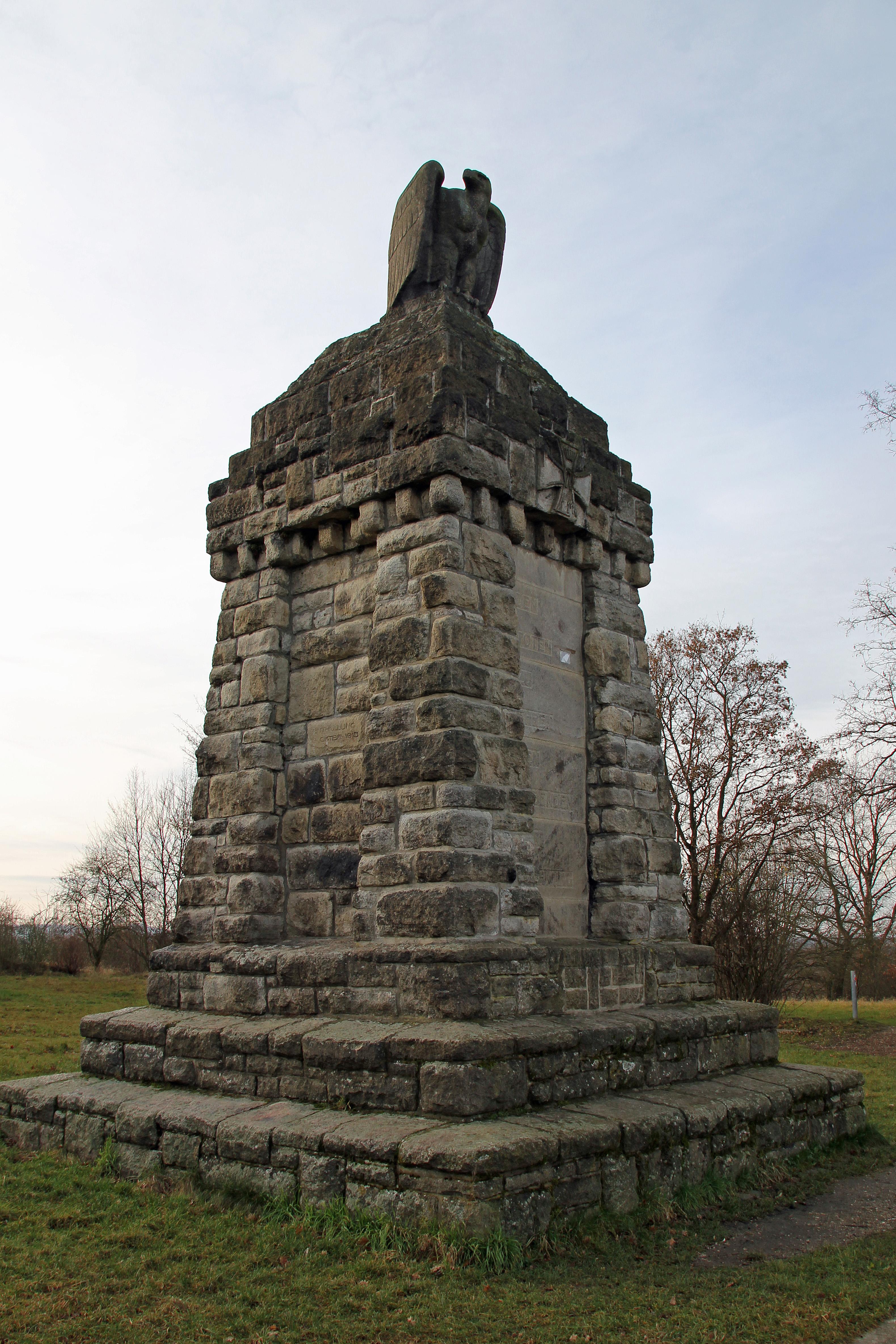 Kriegerdenkmal 'Eule'